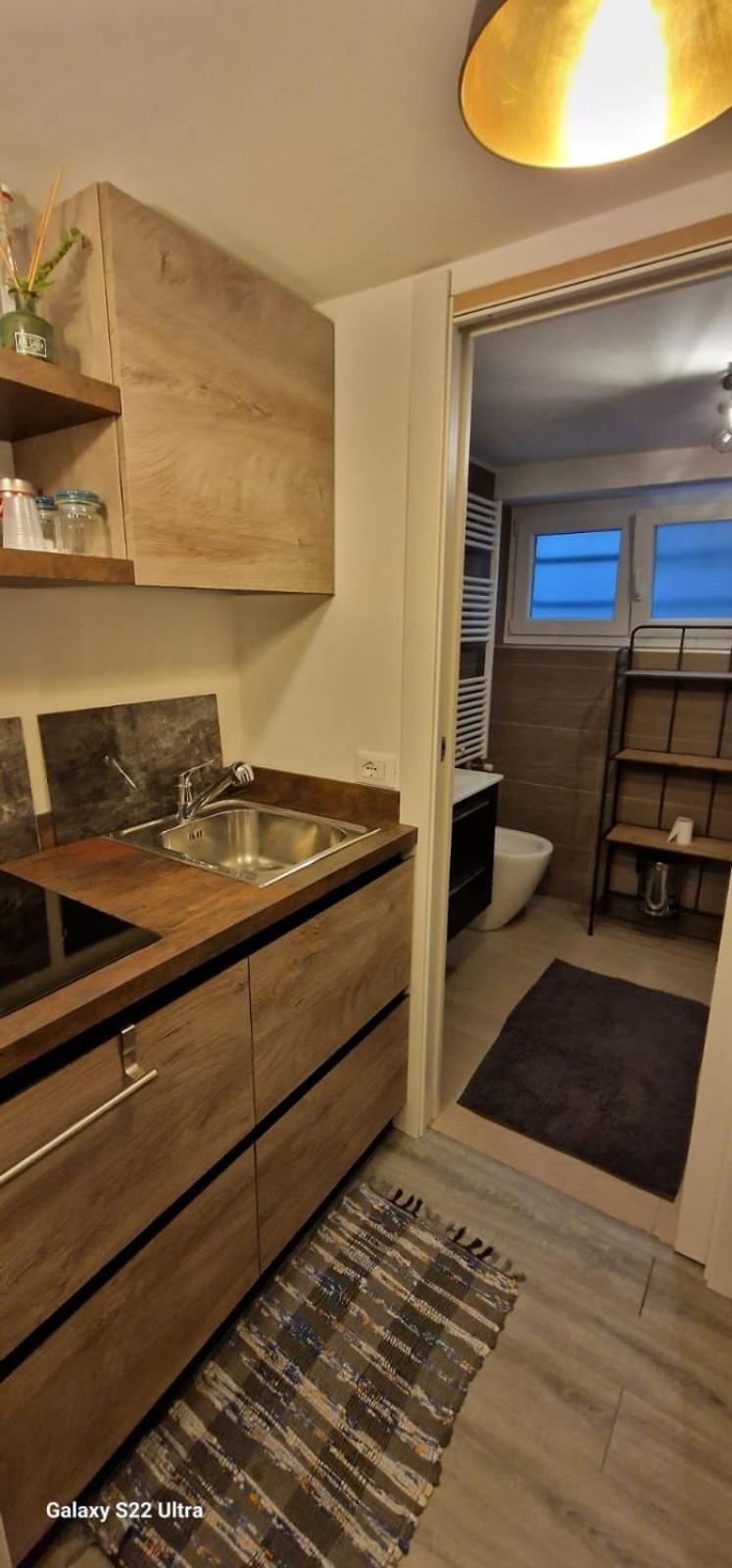 Double A Guest House Mestre Zewnętrze zdjęcie